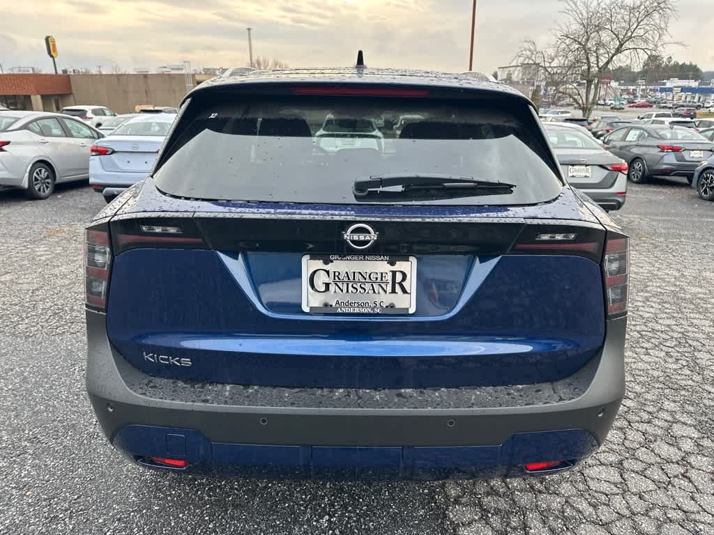 2026 Nissan Kicks SV
