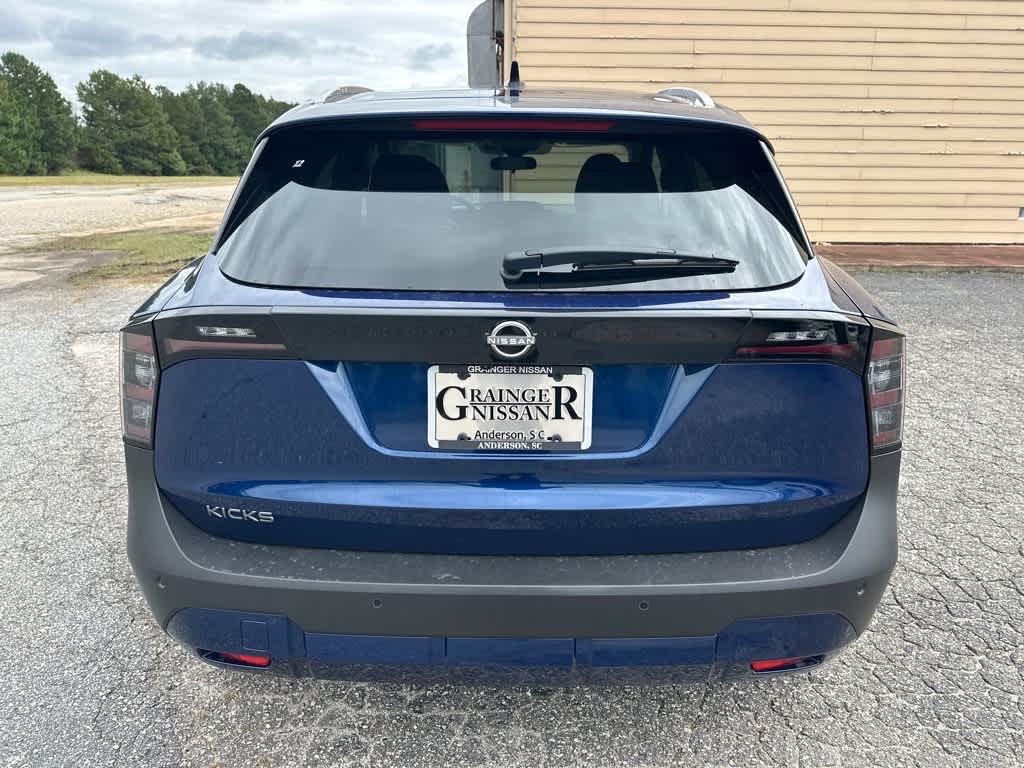 2026 Nissan Kicks SV
