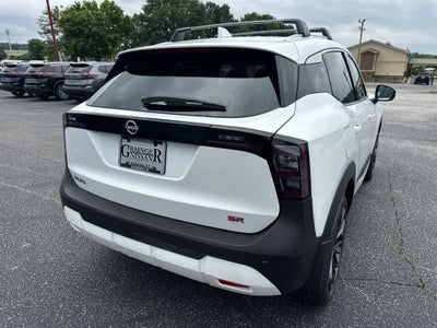 2025 Nissan Kicks SR