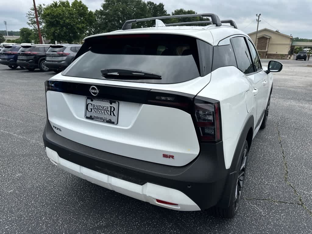 2025 Nissan Kicks SR