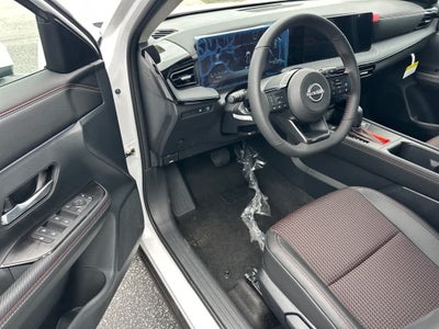 2025 Nissan Kicks SR