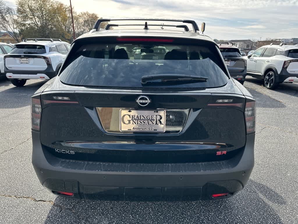 2026 Nissan Kicks SR