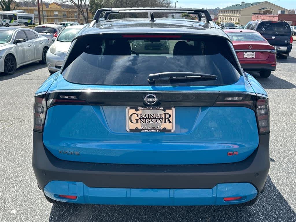 2026 Nissan Kicks SR