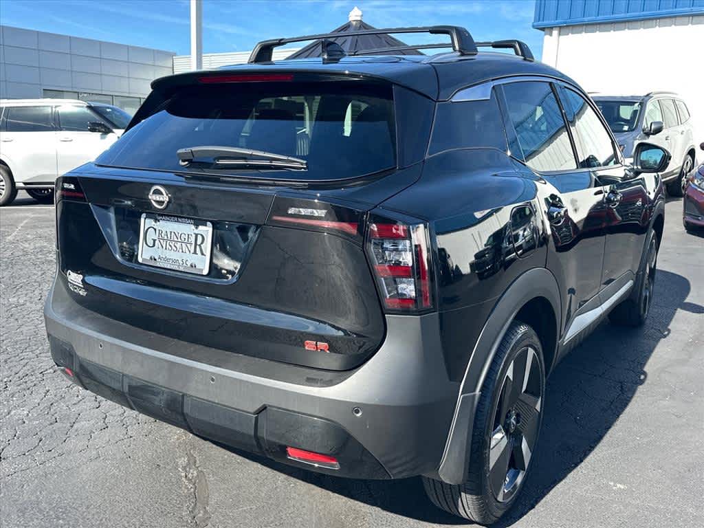 2025 Nissan Kicks SR