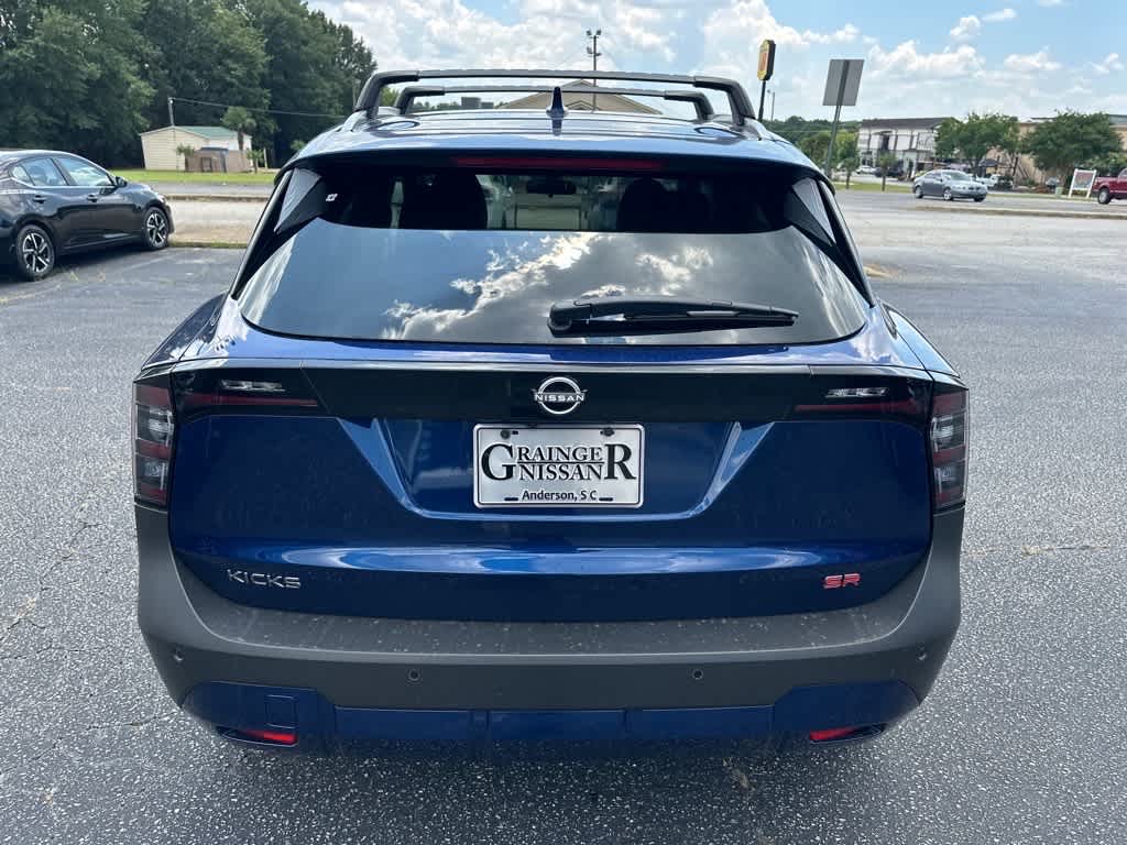 2025 Nissan Kicks SR