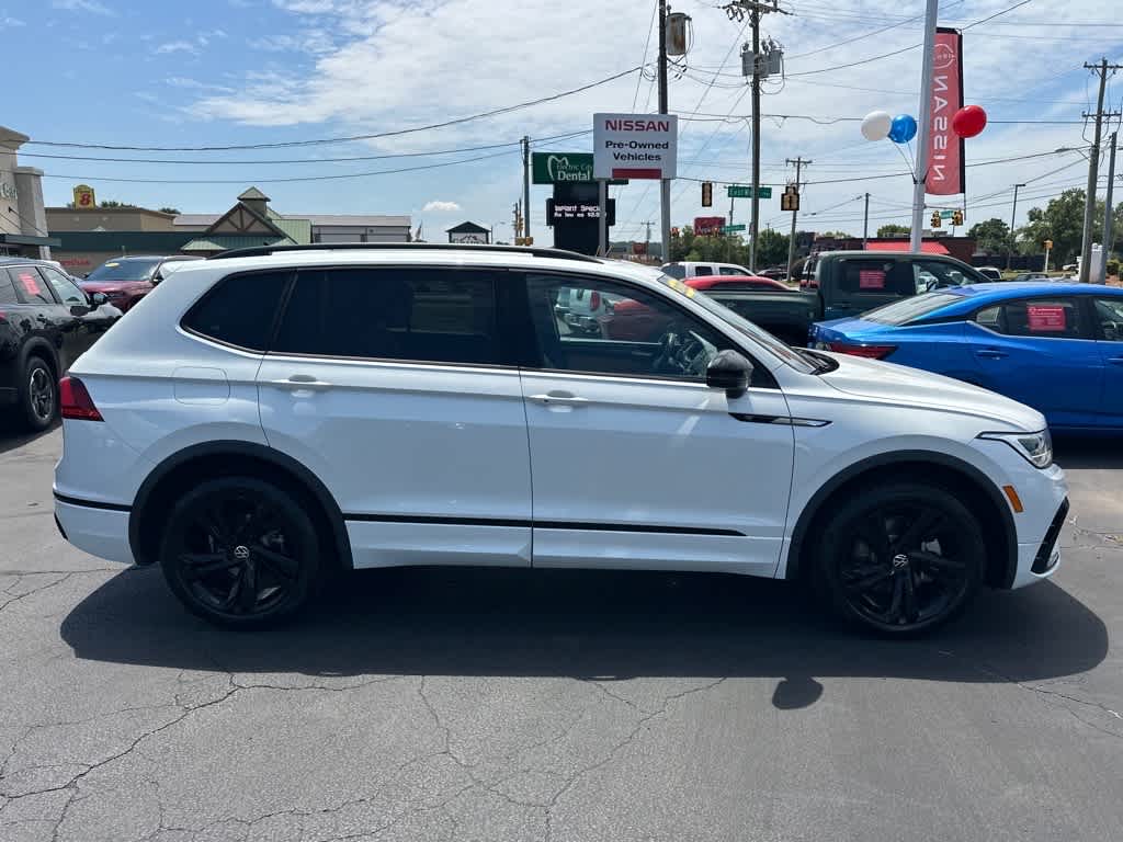 2023 Volkswagen Tiguan SE R-Line Black