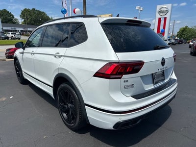 2023 Volkswagen Tiguan SE R-Line Black