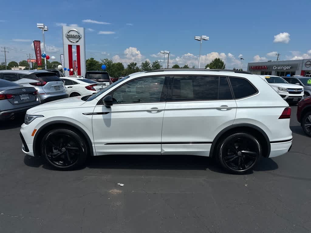 2023 Volkswagen Tiguan SE R-Line Black