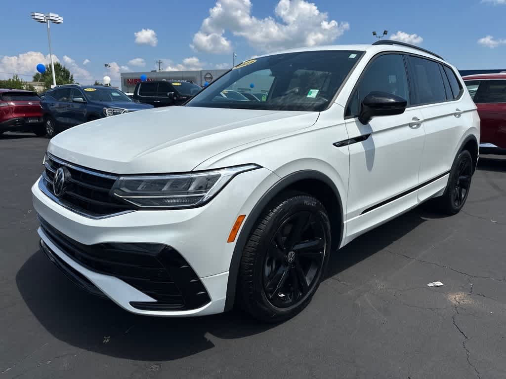 2023 Volkswagen Tiguan SE R-Line Black