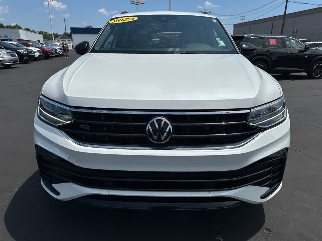 2023 Volkswagen Tiguan SE R-Line Black
