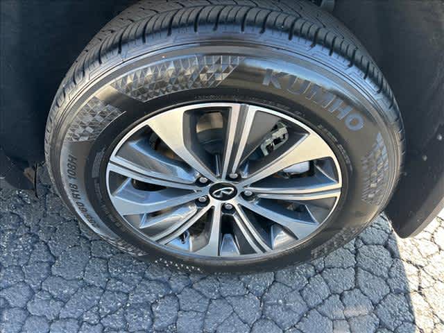 2024 INFINITI QX60 PURE