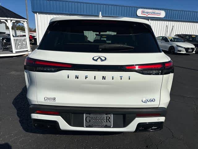 2024 INFINITI QX60 PURE