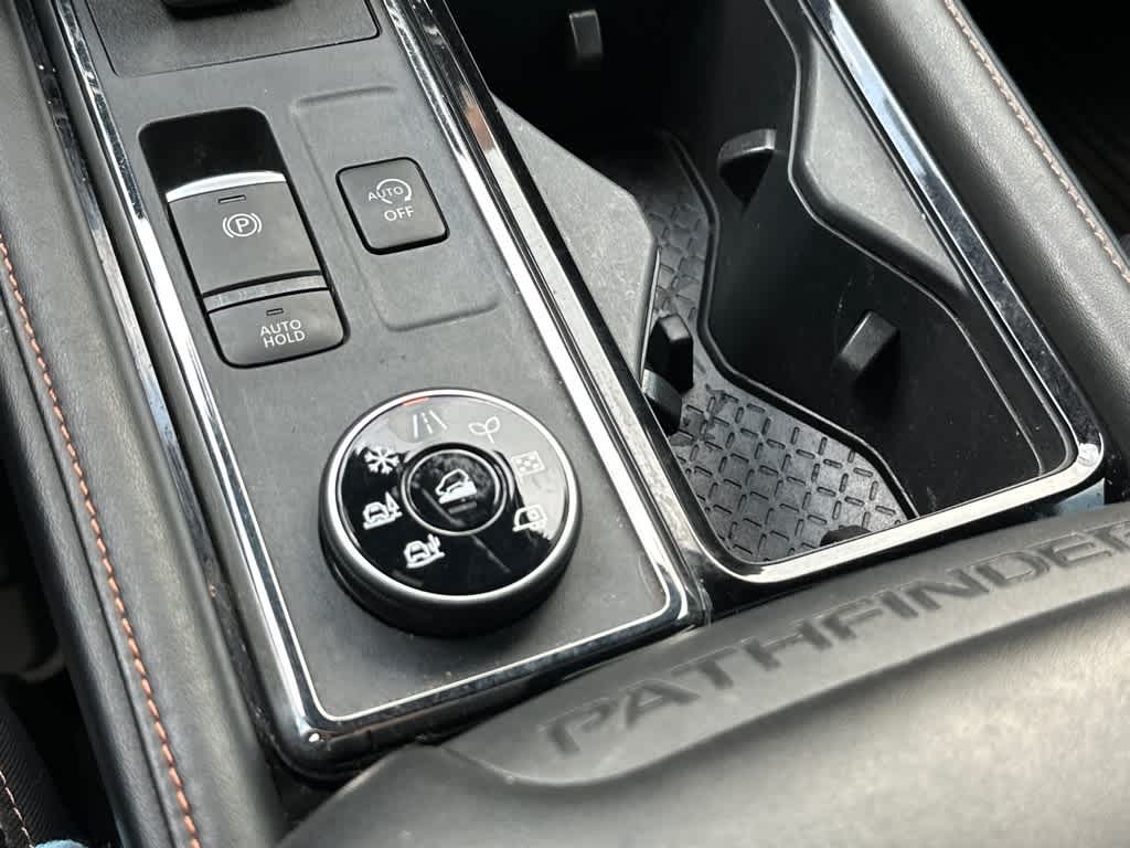 2023 Nissan Pathfinder Rock Creek