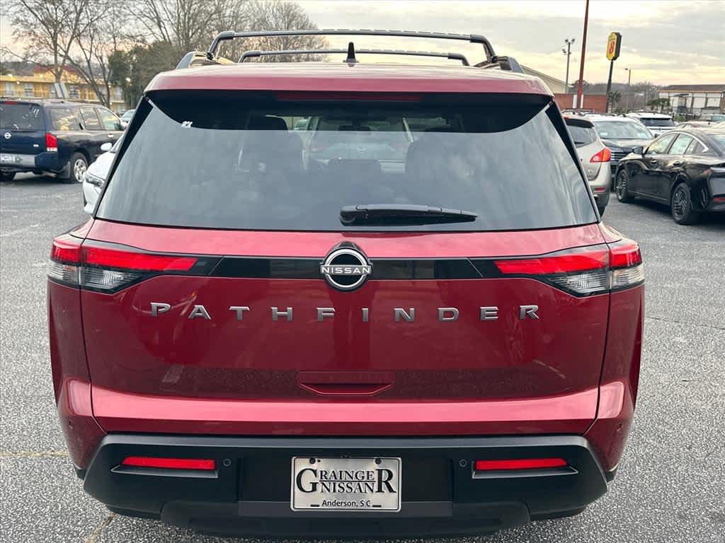 2026 Nissan Pathfinder SV