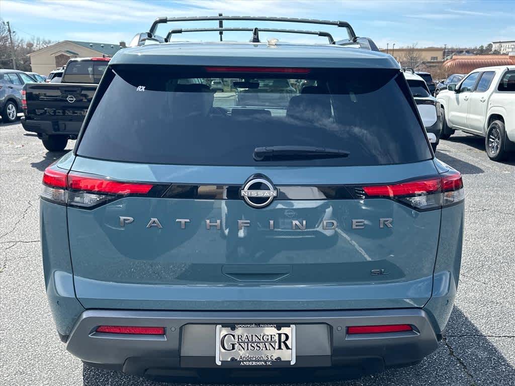 2026 Nissan Pathfinder SL