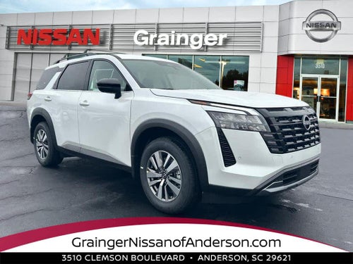 2026 Nissan Pathfinder SL