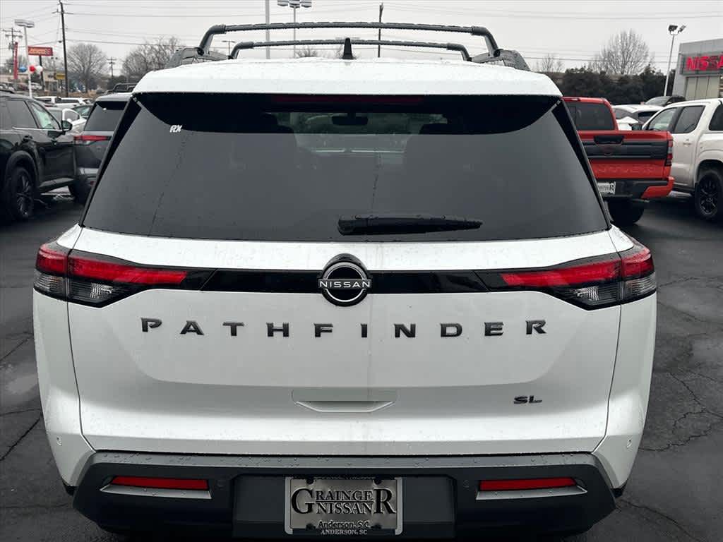 2026 Nissan Pathfinder SL