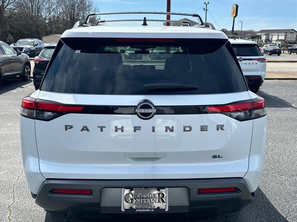 2026 Nissan Pathfinder SL