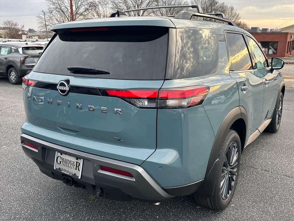 2026 Nissan Pathfinder SL