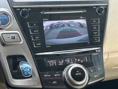 2017 Toyota Prius v Five