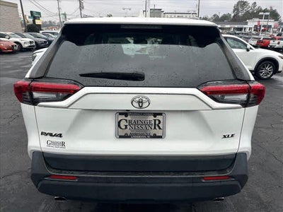 2019 Toyota RAV4 XLE Premium